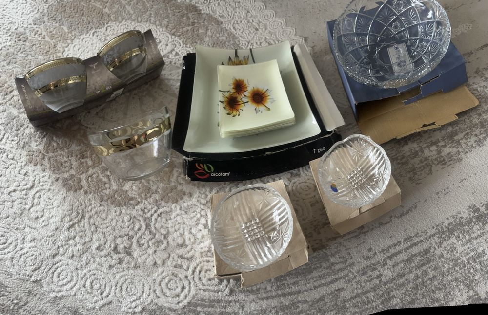 Посуда новая продаю, цена за все