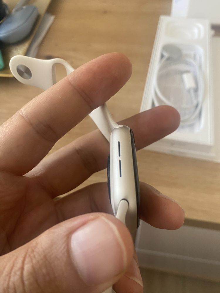 Apple watch se gen2 40mm Гаранция 2 год.