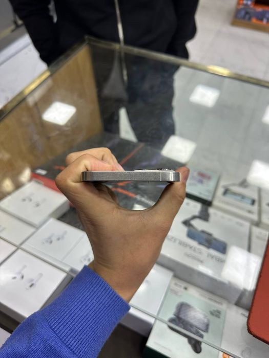 iPhone 12 max 128