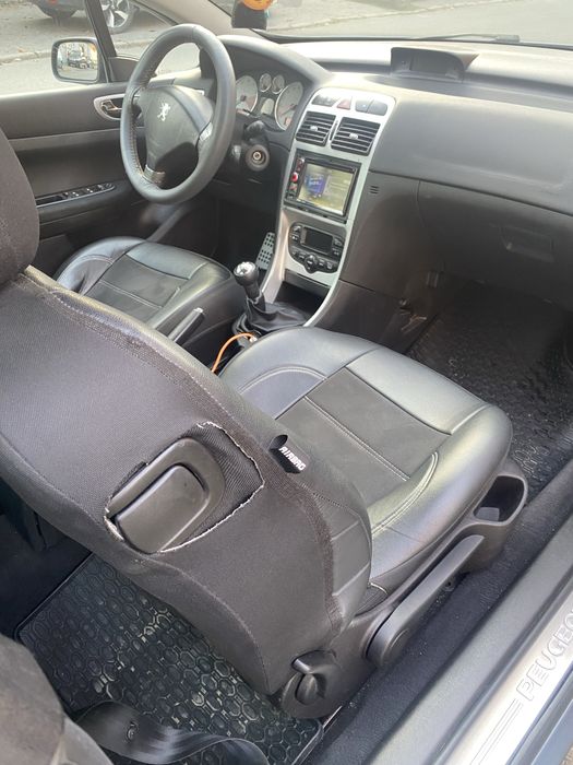 Vând urgent Peugeot 307 CC 1,6Benzină an2004 acte la zi!