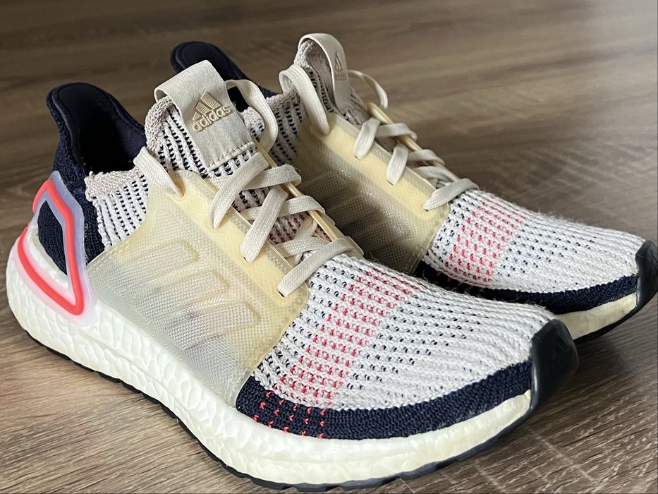 Adidas Ultraboost 19... marime 36 2/3
