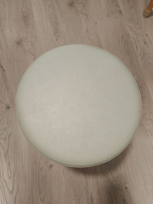 Taburete o bucata