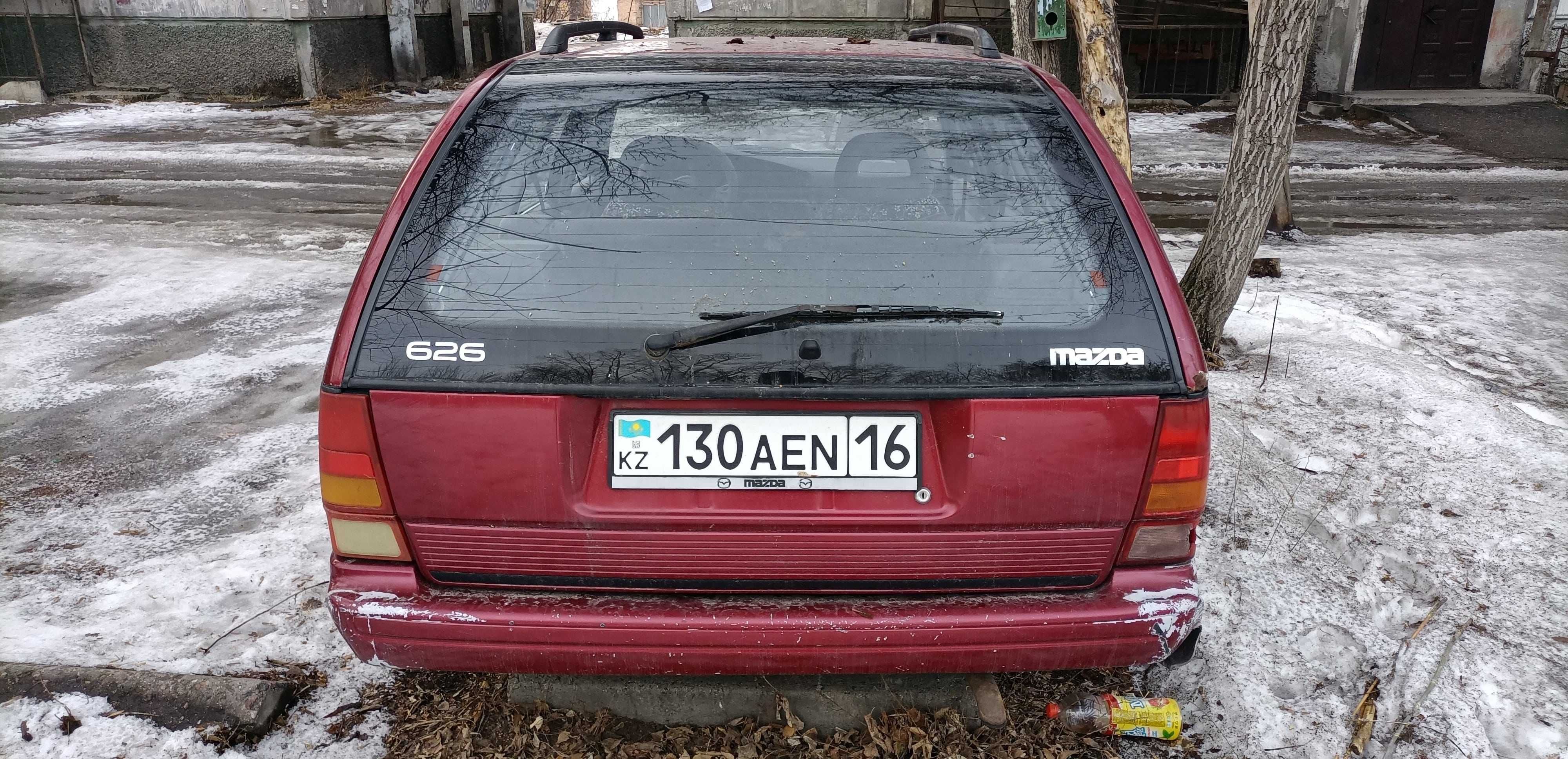 Продам автомобиль Mazda 626