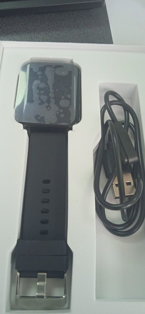 Vând 2 Smart Watch noi, 150 lei buc.
