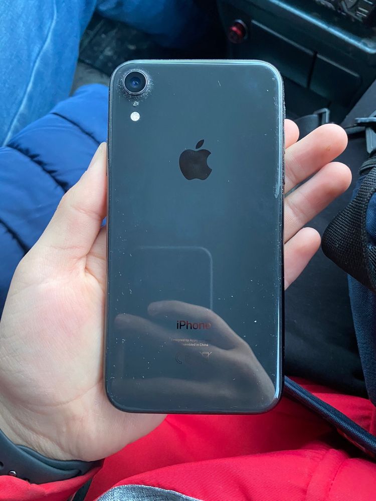 Iphone XR с гарантий