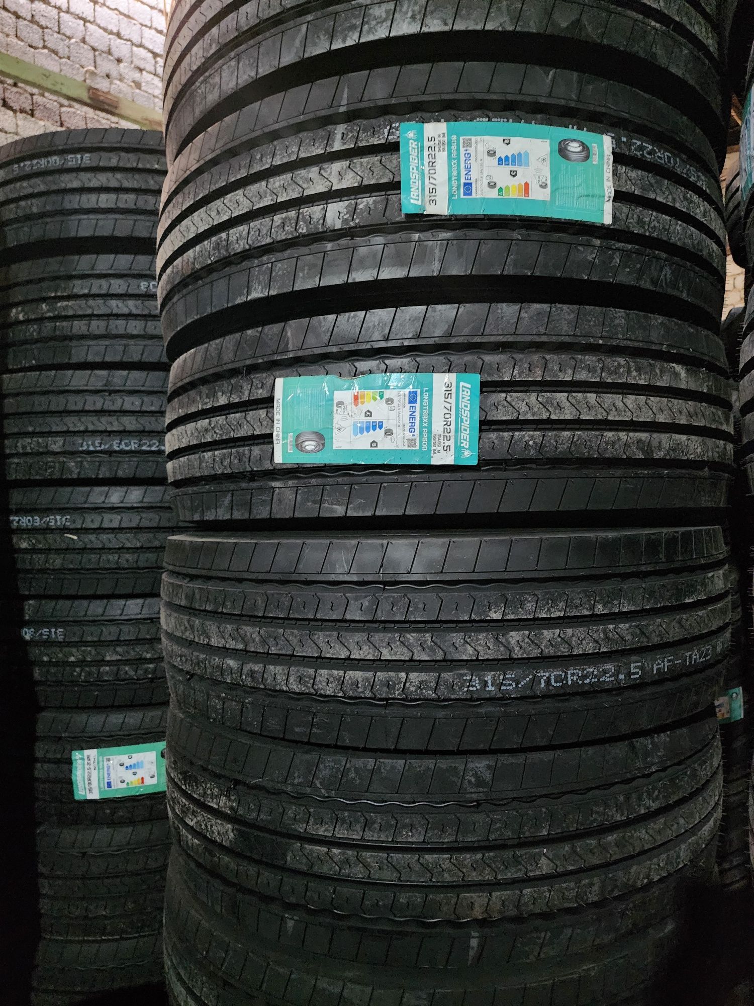 Автошина 315/70R22.5 LANDY SPAYDER (китай) -Полукарьерный