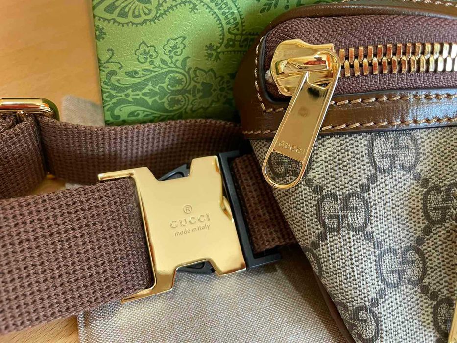 Чантичка за кръст Гучи Оригинална Supreme Кожа Колан Gucci Belt Bag