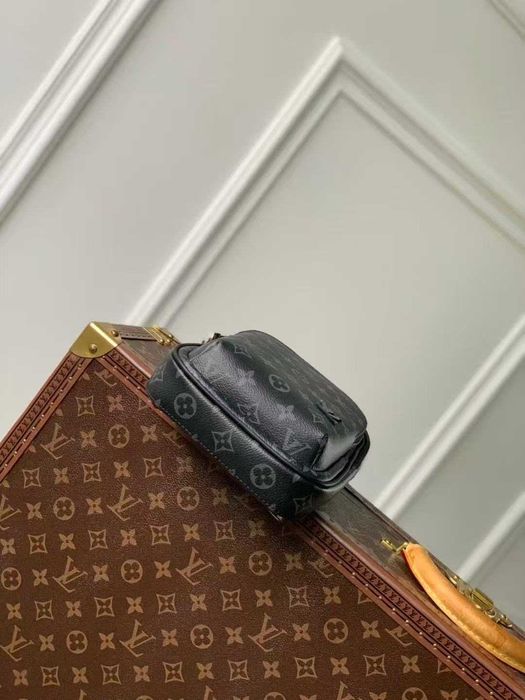 Louis Vuitton Avenue Slingbag PM