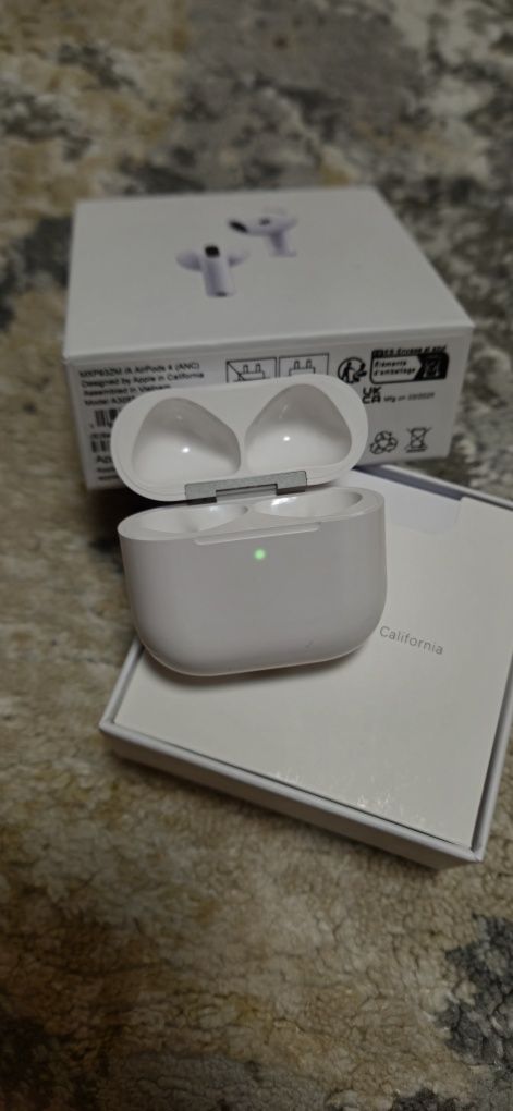 AirPods 4 Active Noise Cancellation