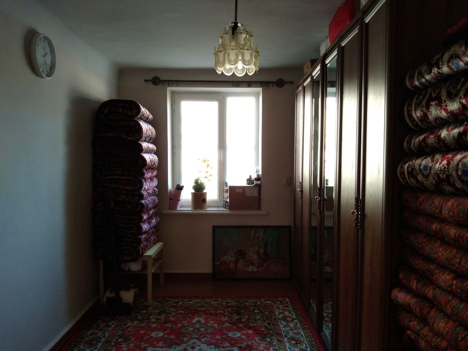 Продается квартира рисовый базар, бакалея