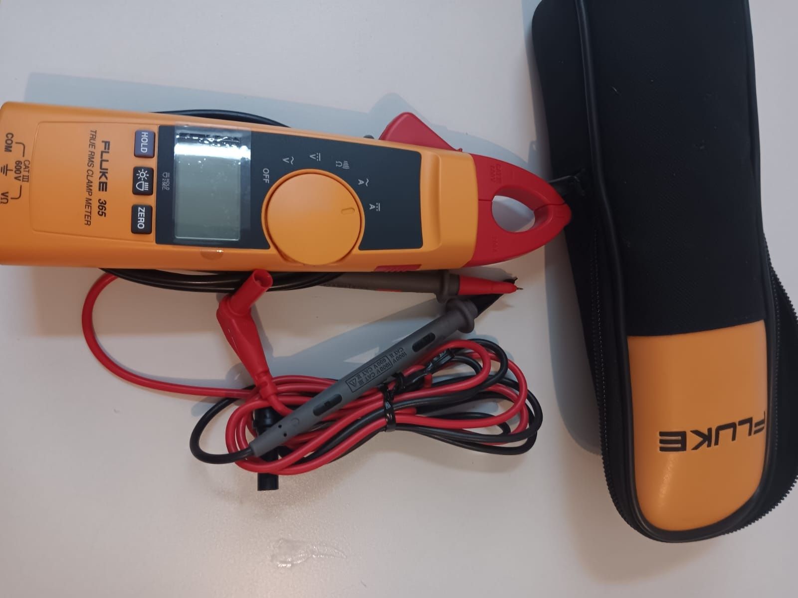 Fluke 365 Разглобяеми измервателни клещи
