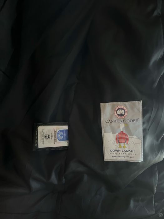 Vand geaca de iarna Canada Goose puf femei