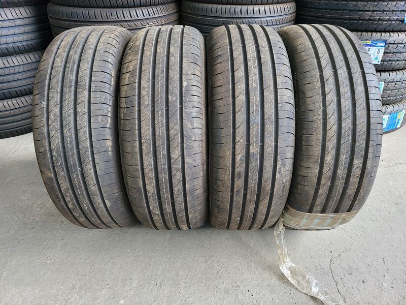 215/55/17 GOODYEAR 4бр