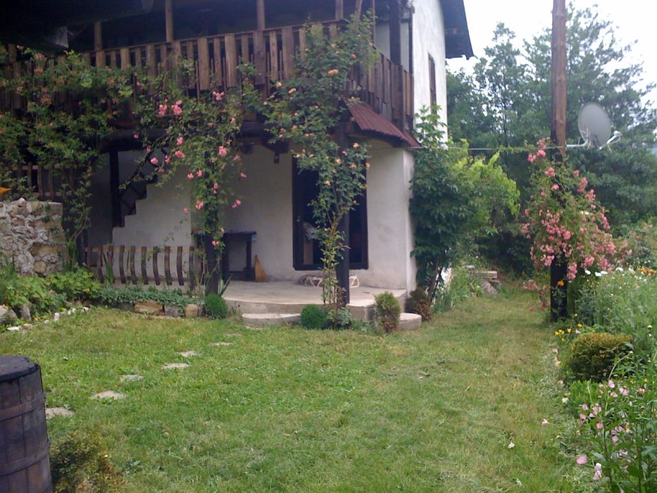 Продава се Къща в с. Градево, Област Благоевград - 50 кв.м за 1000 €/кв.м - Снимка #2