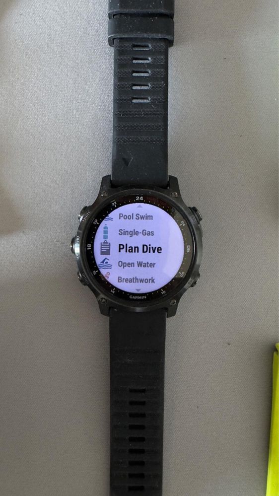 GARMIN descent MK2s