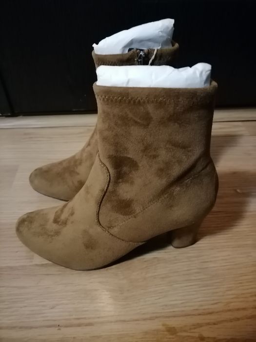 Cizme noi piele întoarsă nr 37,5