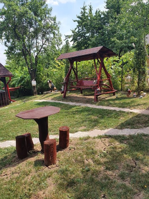 Vand Teren cu cabana