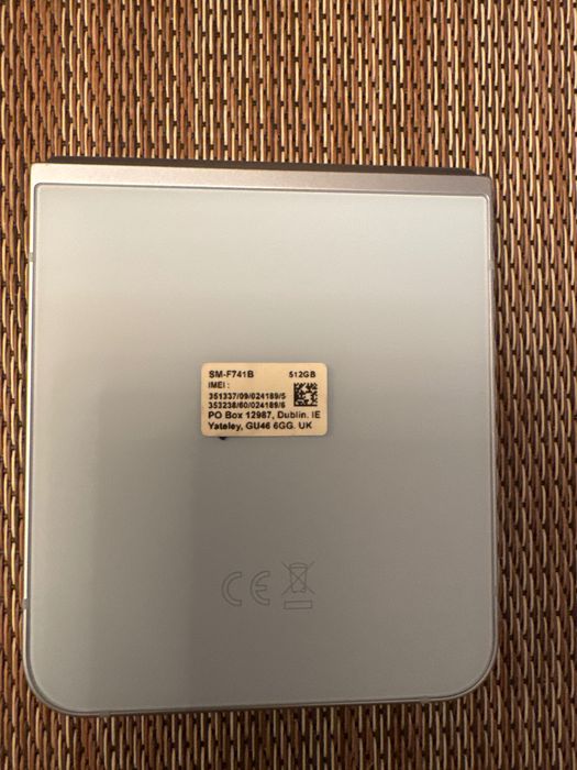 Samsung galaxy Z Flip6, 512 GB, като нов
