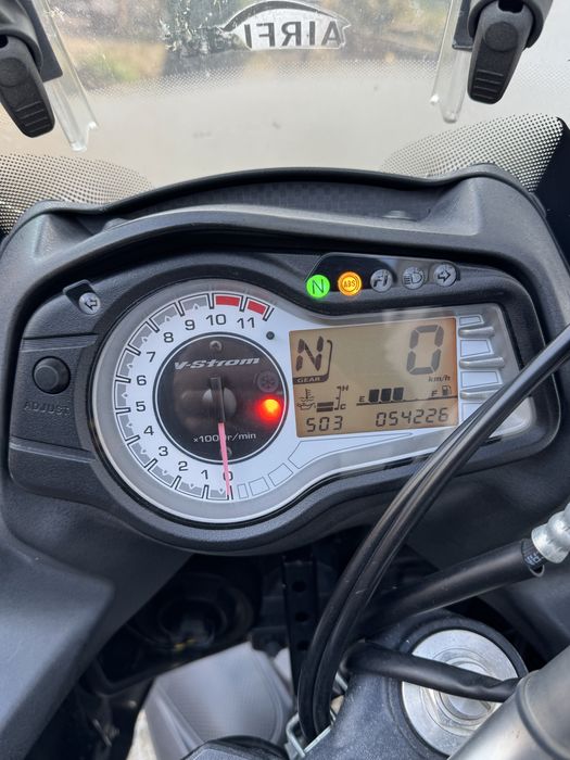 Suzuki DL650 A V-Strom 2011 (model 2012) - Stare excelenta
