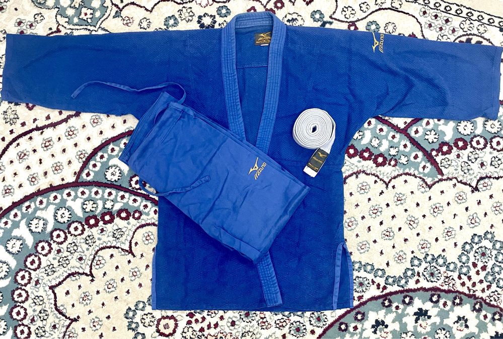 Продаётся Кимоно Mizuno