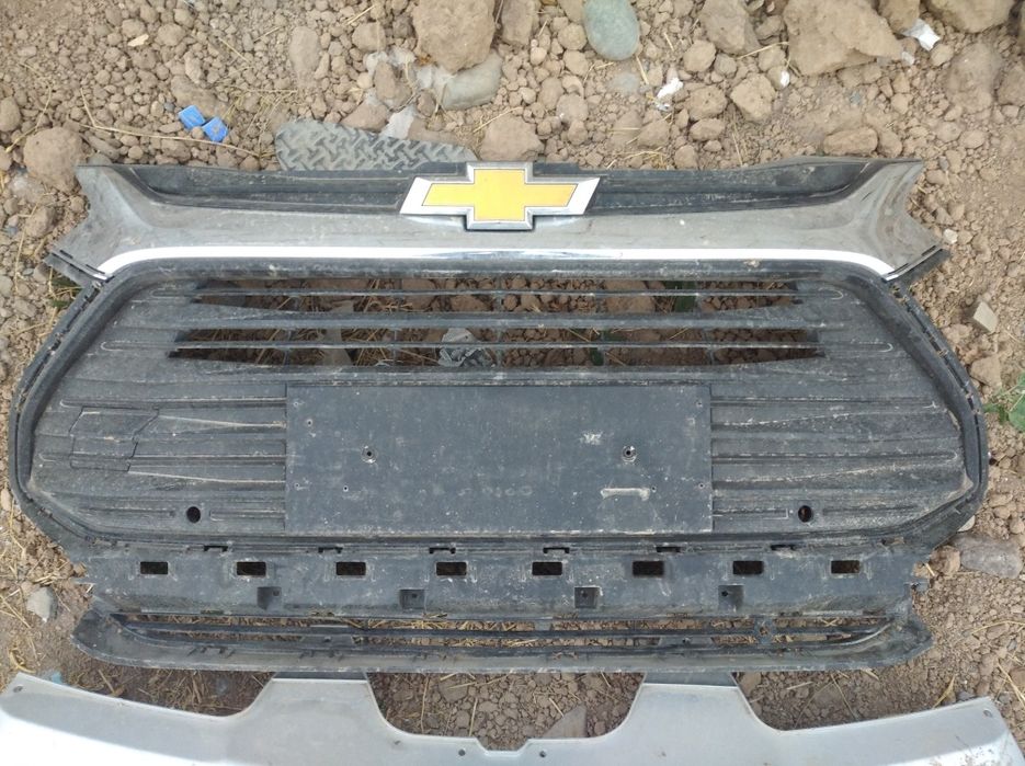 Решетка радиатора trecer3