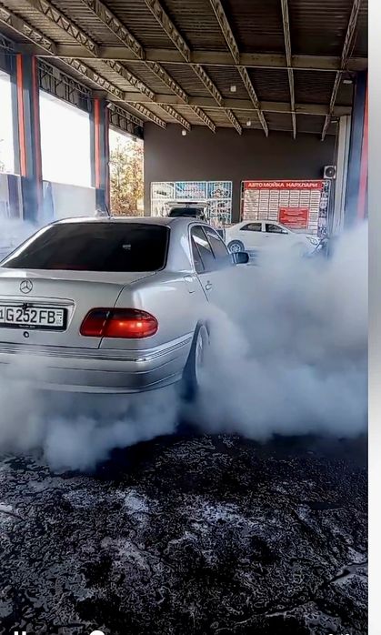W210 restayling 2000 год  3.2 мотор