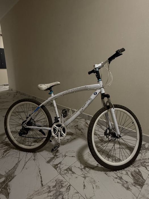 Велосипед bmw superbike