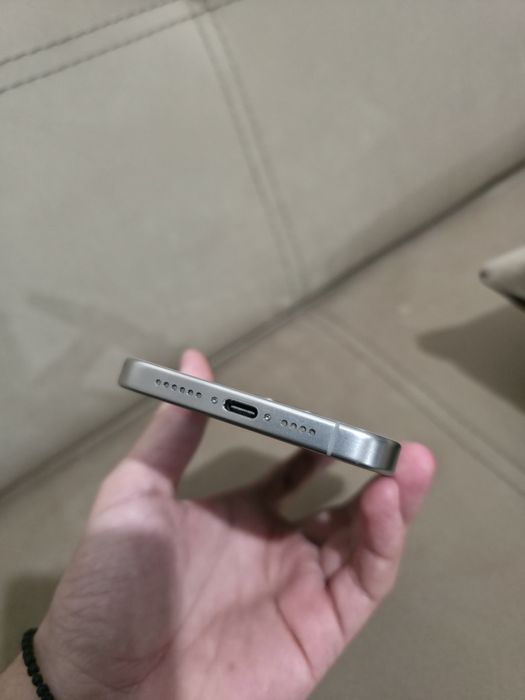 iPhone 15 Pro Max iCloud