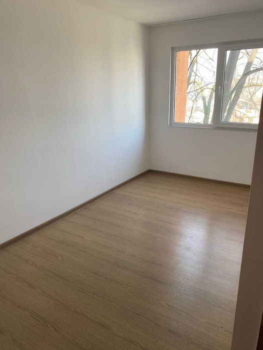 Vand apartament 4 camere