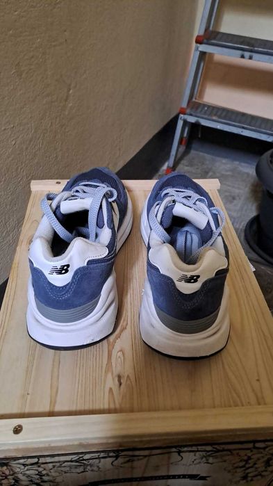 маратонки New Balance