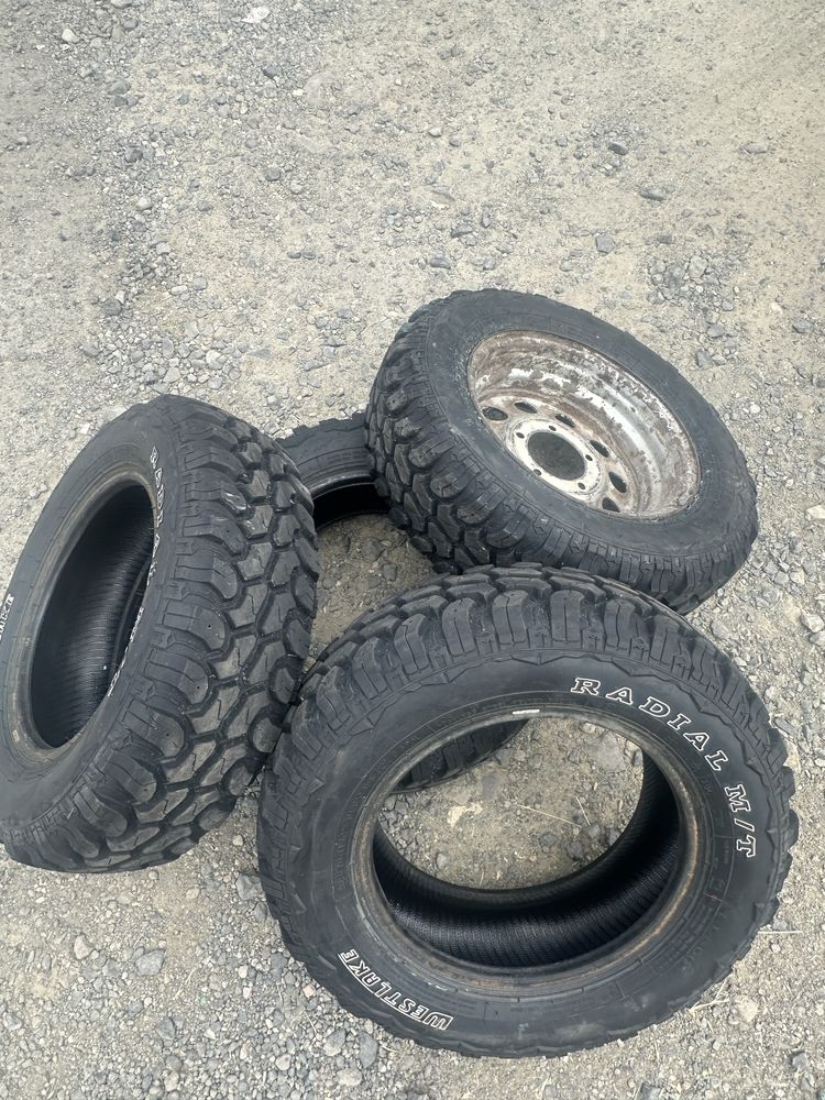Продавам гуми westlake M/T 205/75/15 Карани са 2/3пъти