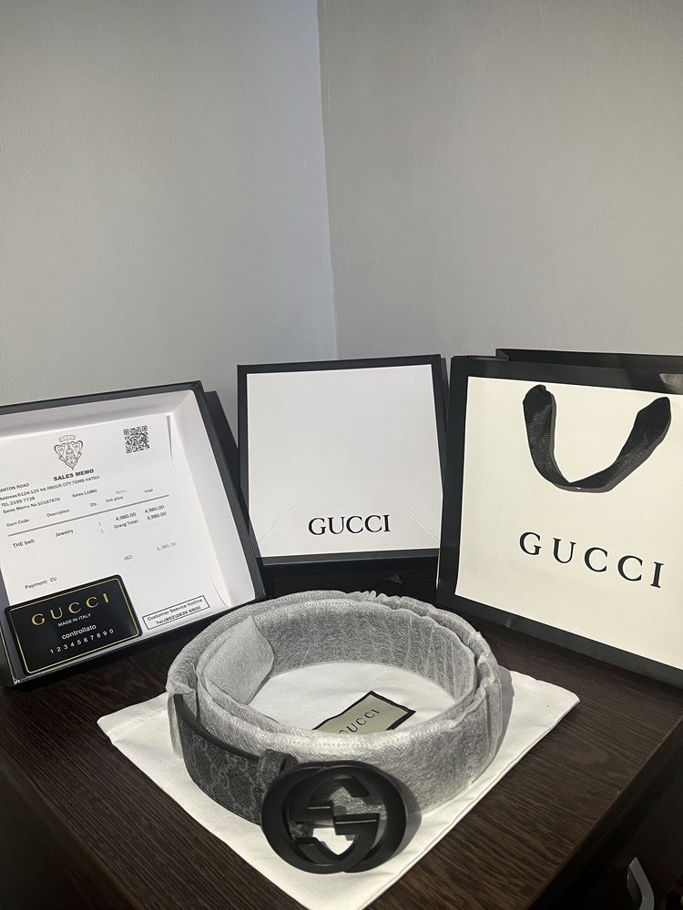 Curele Gucci, cu accesorii!