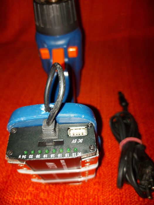 Bormasina --- Masina de gaurit si insurubat, 220 V