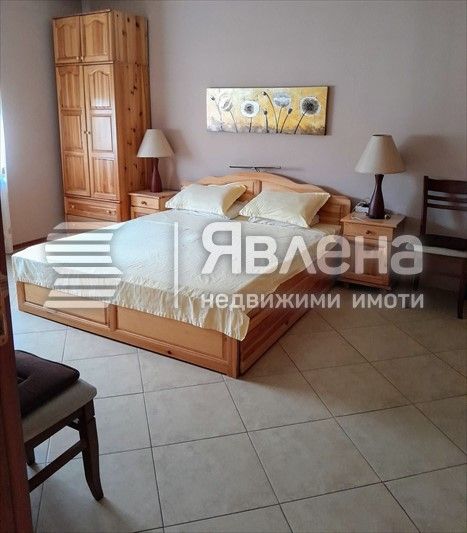 Продава се Къща в Стралджа - 200 кв.м за 1235 €/кв.м - Снимка #3