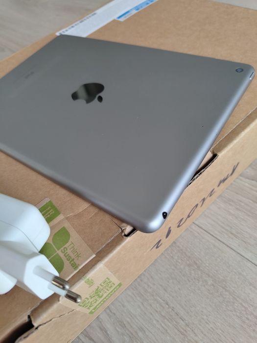 iPad 6 32Gb Space Grey