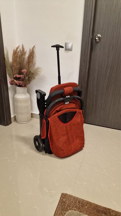 Carucior Sport Compact si Pliabil Pentru Avin Tip Troller Babystone