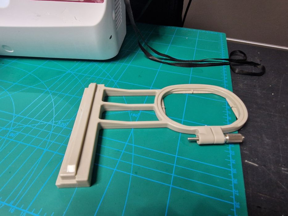 Masina de brodat Brother Innov-is NV870SE