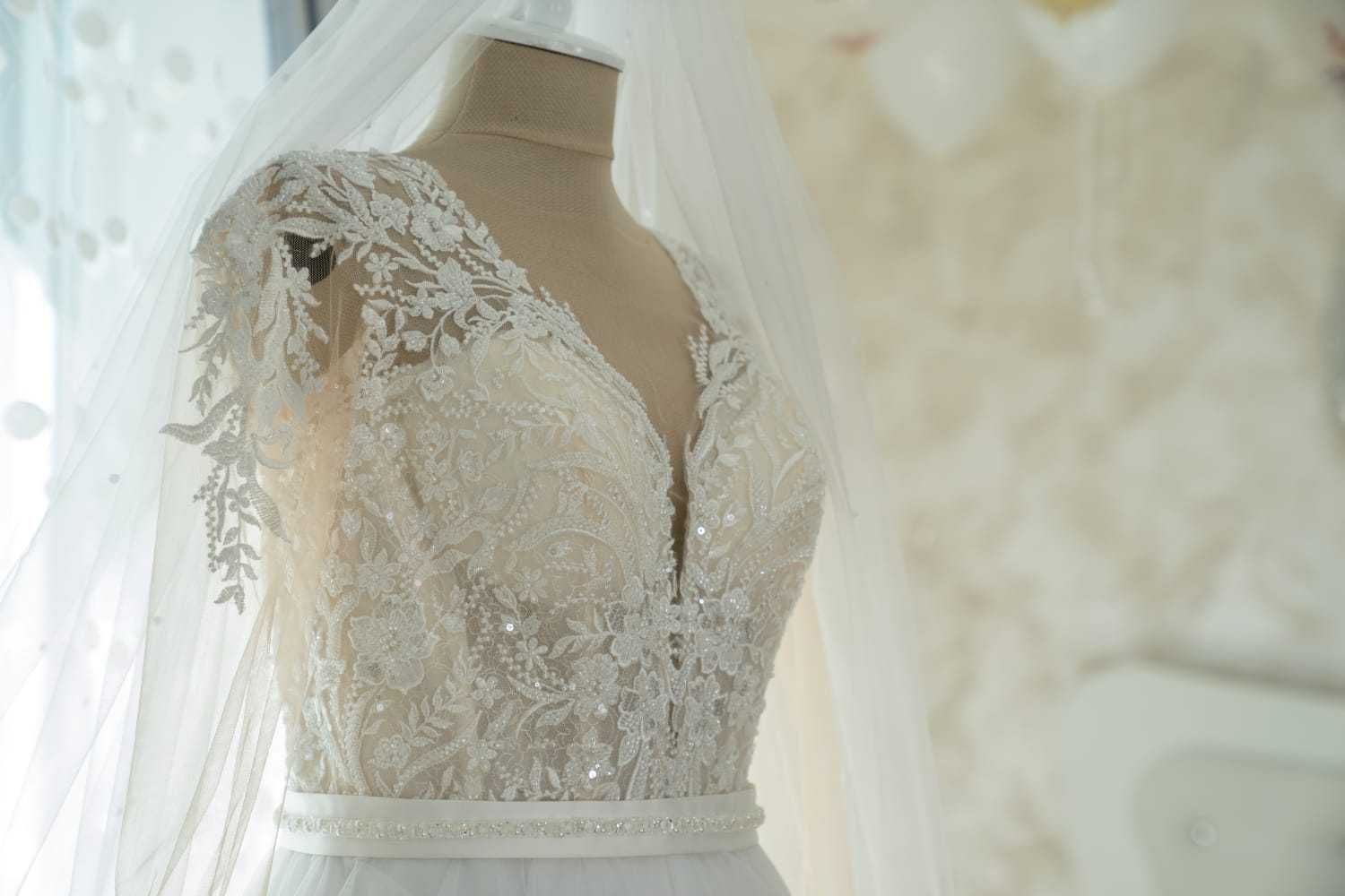 Vand rochie de mireasa
