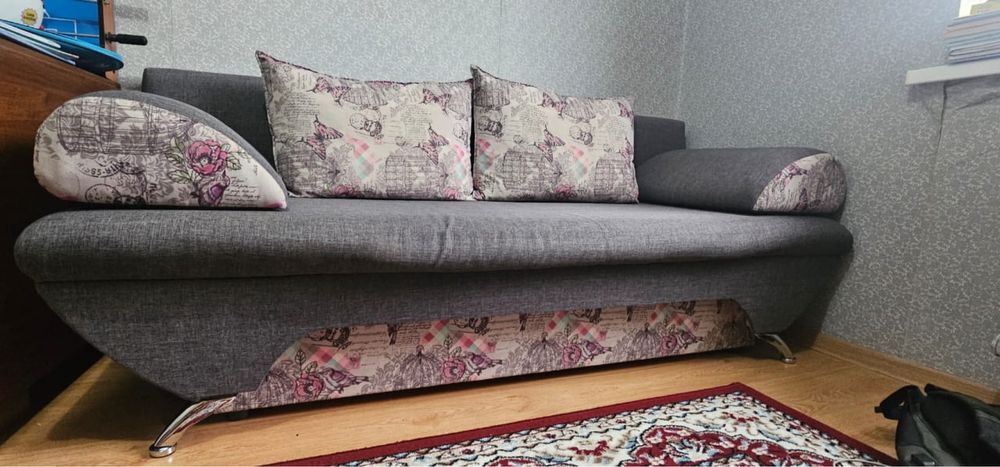 Продам диван в отличном состоянии