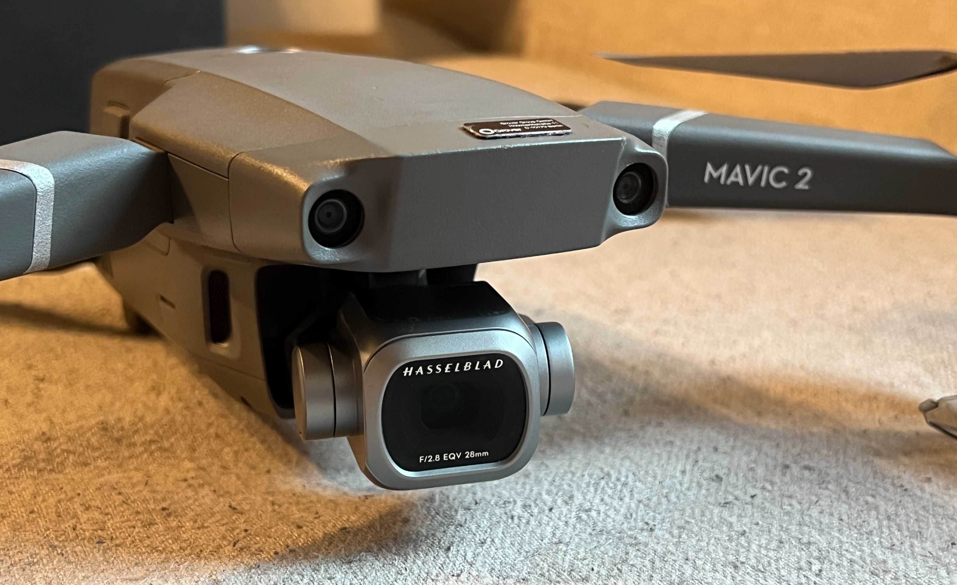 Drona DJI Mavic 2 Pro 4K - stare foarte buna - cutie - 2 baterii