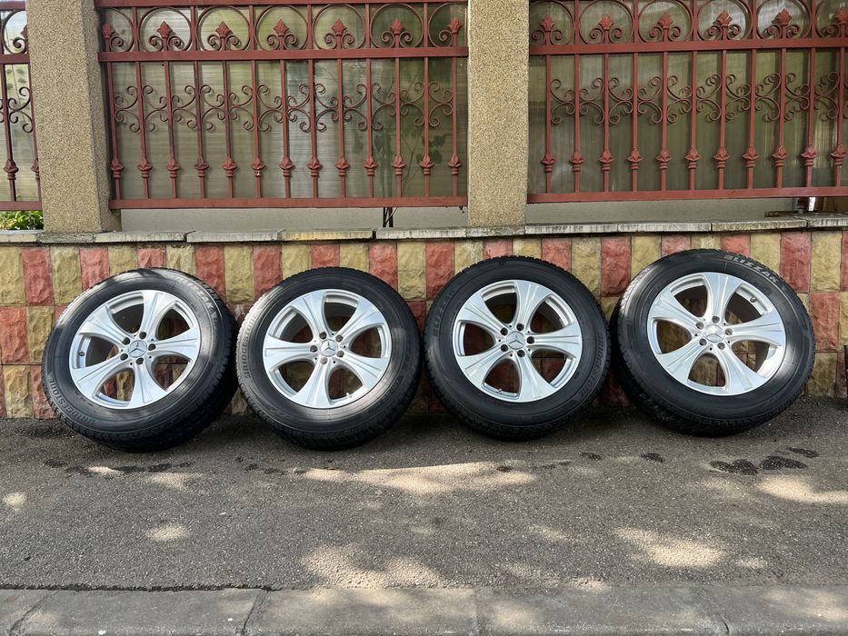 Jante cu cauciucuri de Iarna  Mercedes  235/60 R18 DOT 2020