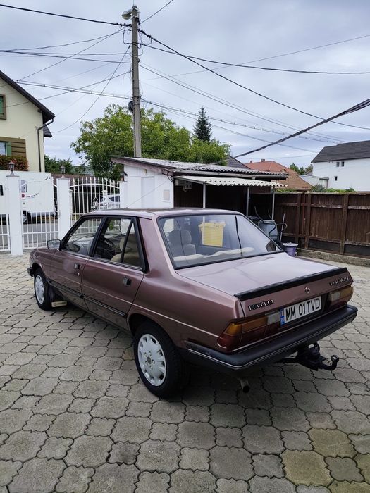 Vand Peugeot 305 din 1984