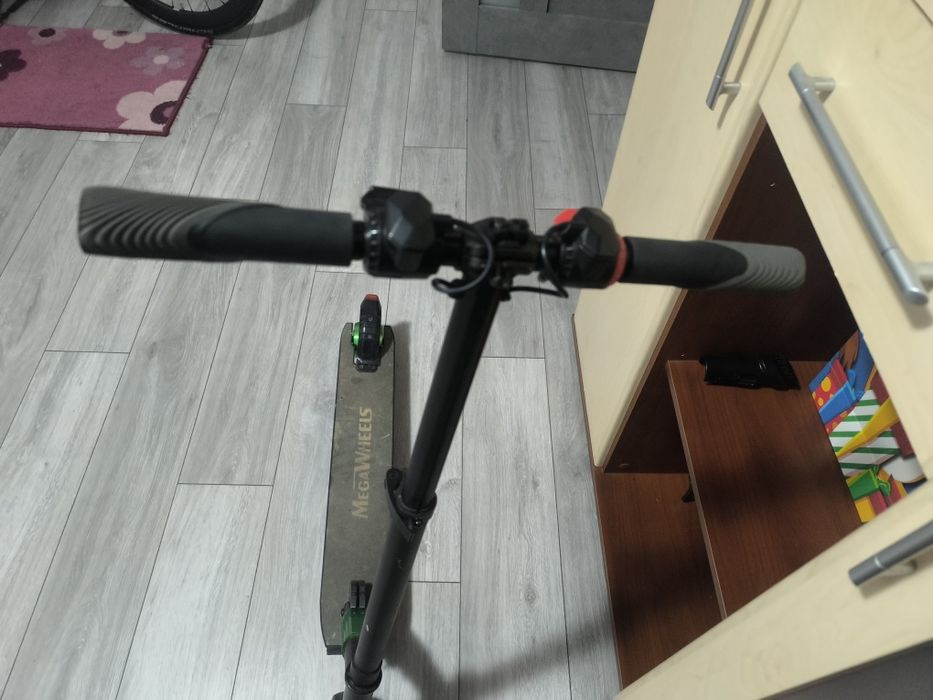 Trotineta electrica defecta pt piese