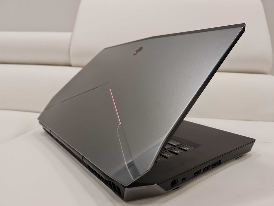Laptop gaming ALIENWARE 16" ,intel core i7 , video 6 gb, ram 16 gb