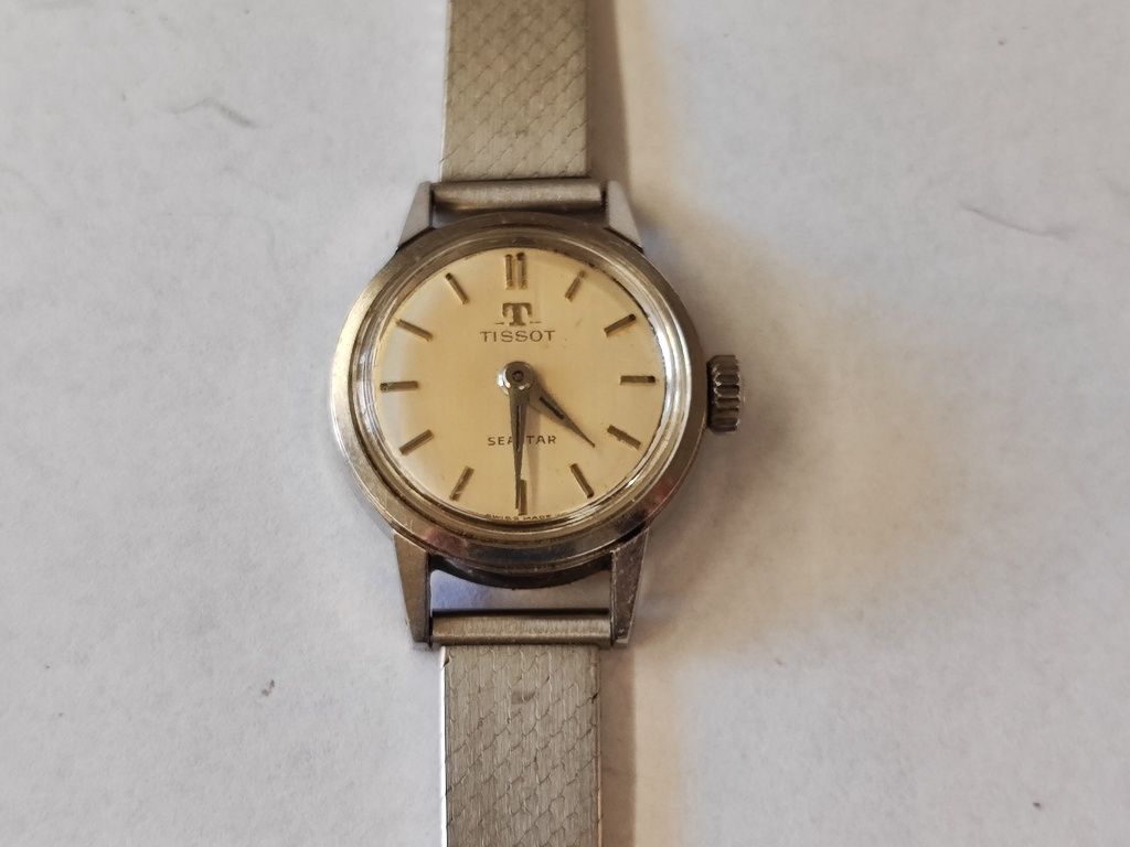 Дамски механичен часовник Tissot seastar 15 jewels
