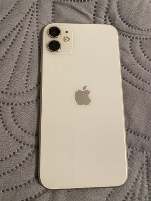 Айфон 11 128 гб.