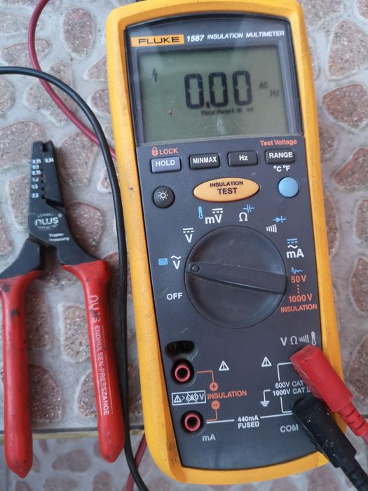 Fluke 1587 Дигитален Тестер Мултицет измерване Изолация Клещи Крипване