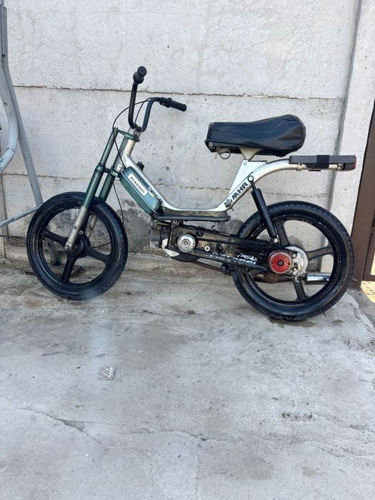Vând scuter piaggio