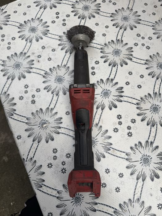 Шлайф прав акумулаторен MILWAUKEE M18FDGROVB-0X