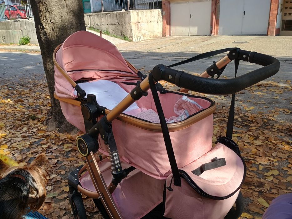 Бебешка количка Moni